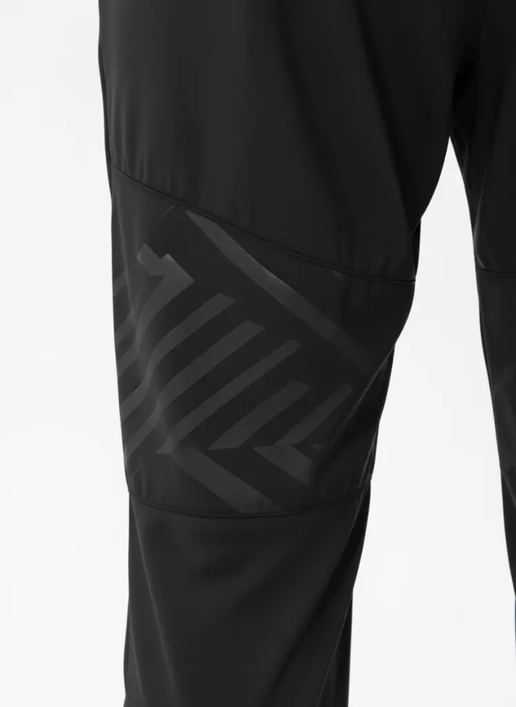 black-4.webp